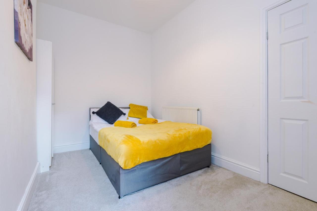 Villa Finchley House Lovely House In Anfield, 2 Minutes Walk From The Stadium, Parking And Wifi à Liverpool Extérieur photo